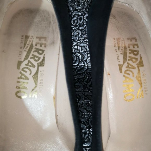 Vintage Salvatore Ferragamo High Heel - Black Suede  Patent Cap Toe Size 8 Italy - Picture 4 of 7